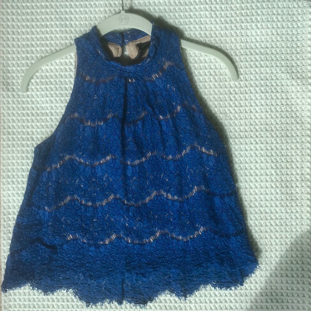 Blue Lace High-Low Top - Picture 2 of 6